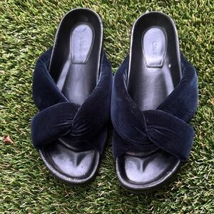 🛑SOLD🛑Chloe Navy Blue Knotted Velvet Women's Slide Sandals Size 10